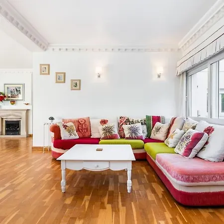 Villa Entire Large Next To Award-winning