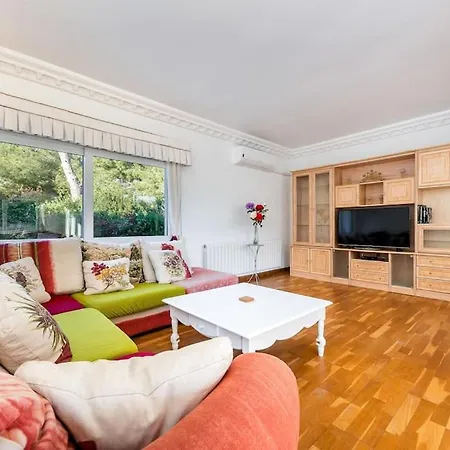 Entire Large Next To Award-winning Villa