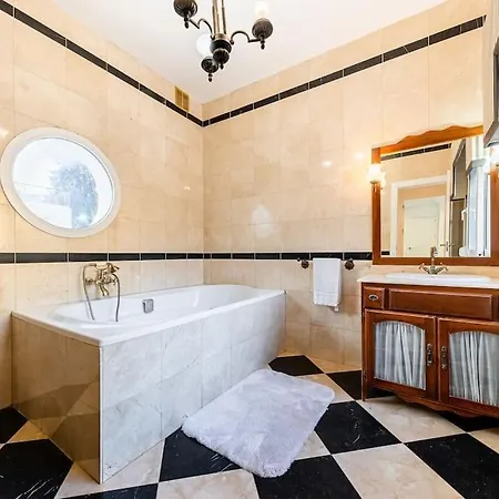 Entire Large Next To Award-winning Villa